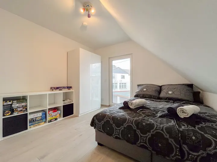 Zweites Schlafzimmer mit 160 × 200 cm Doppelbett
